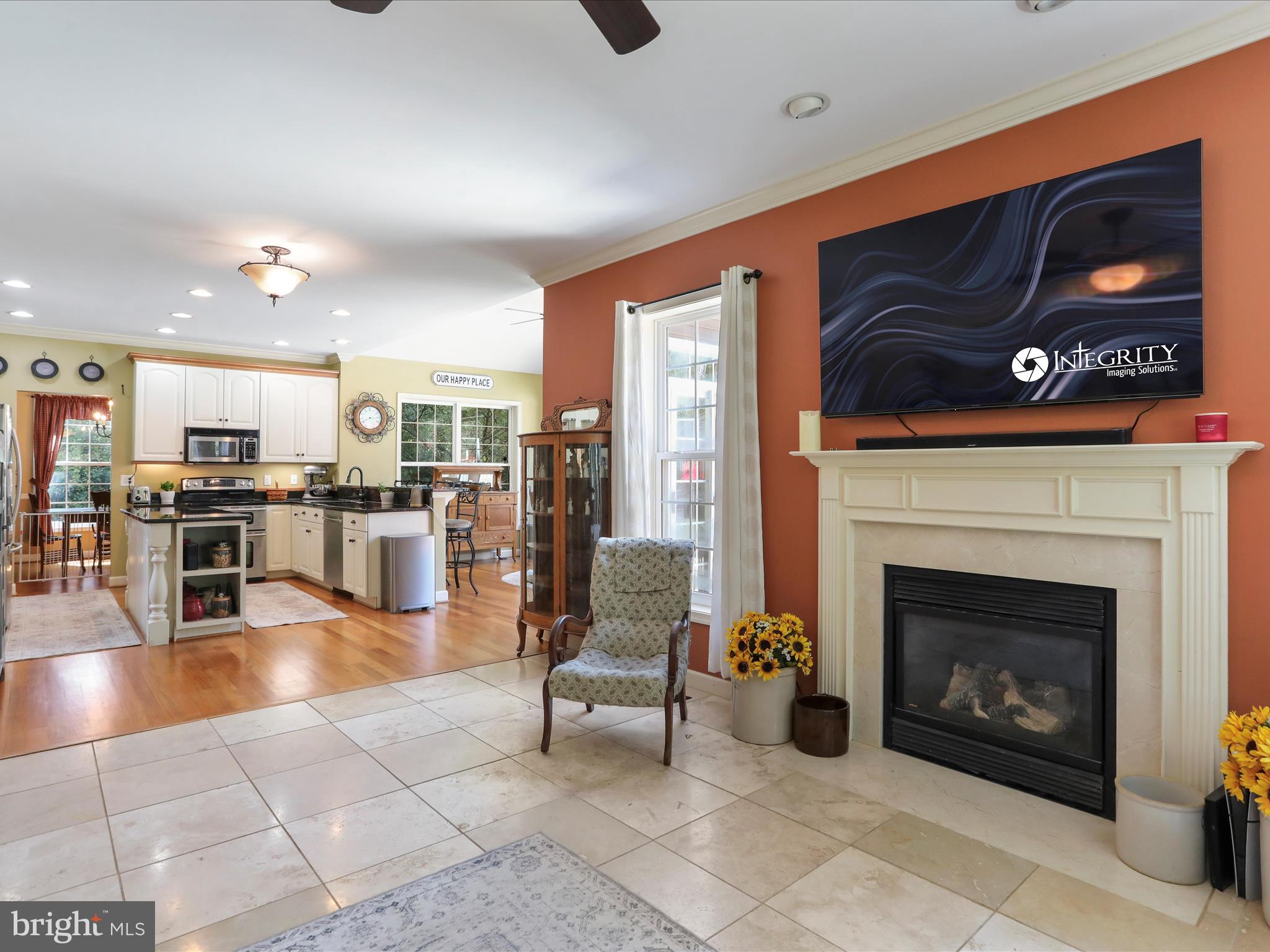 SPRING MEADOWS - Residential