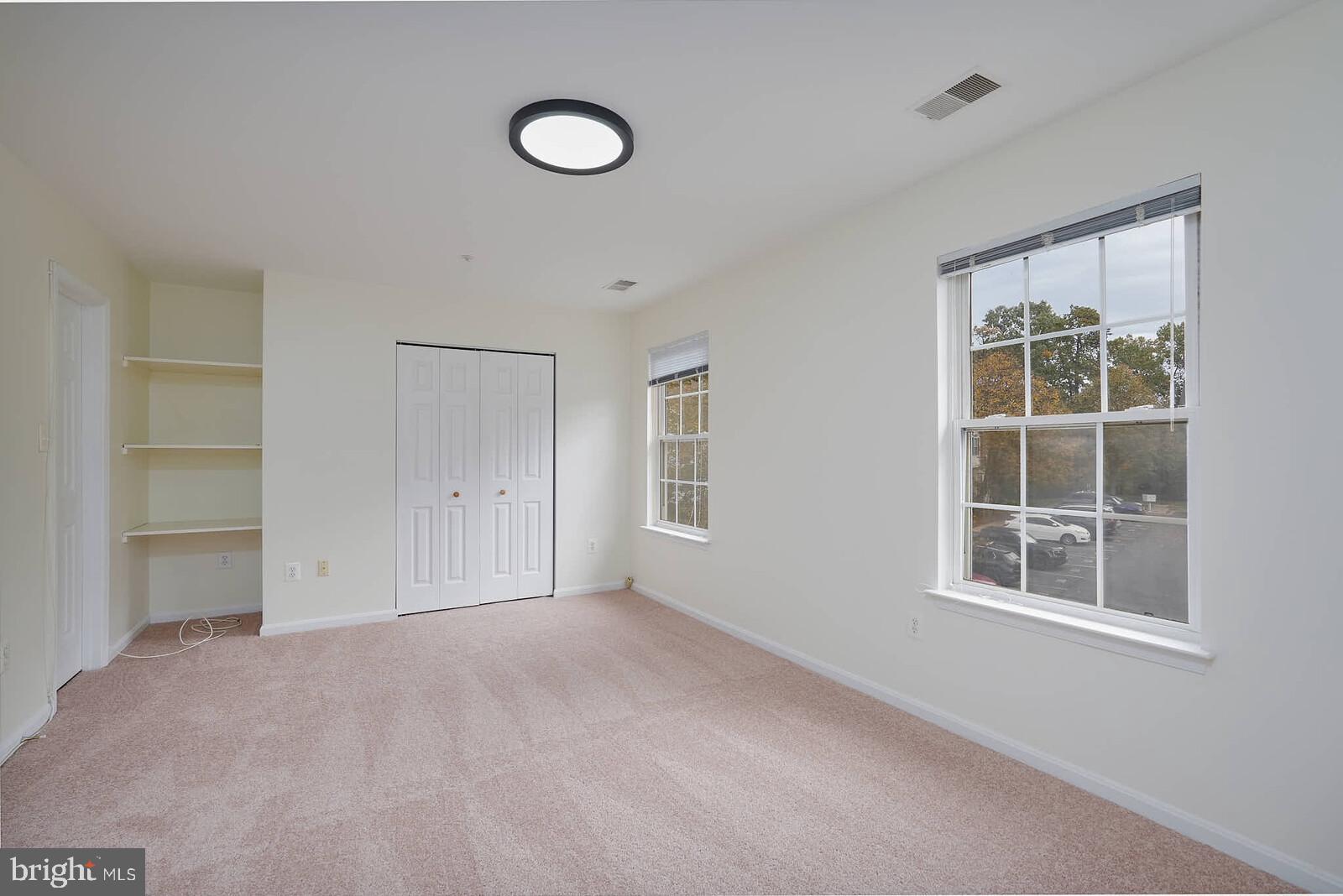 CARRIAGE PINES/LAKE VILL - Residential