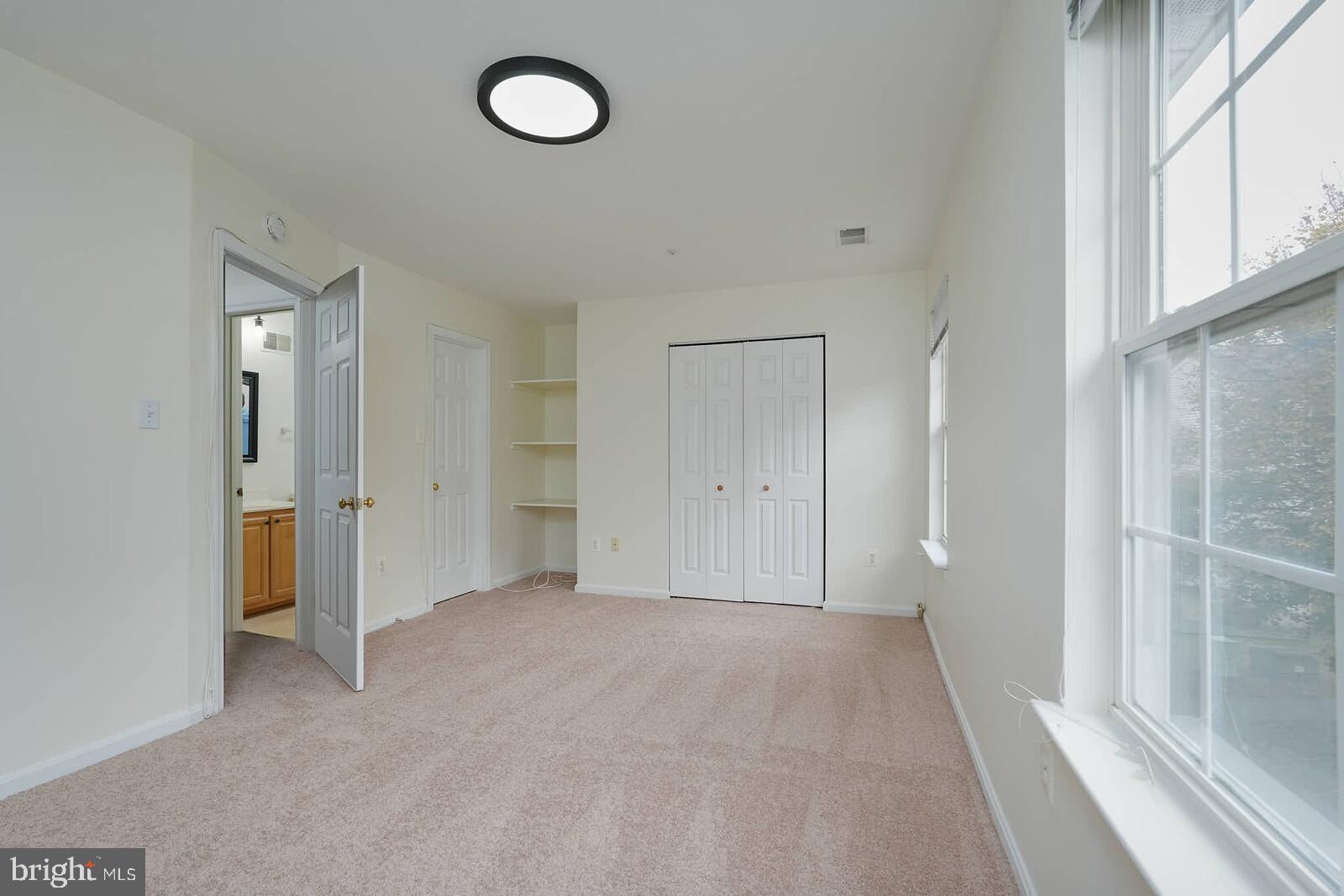 CARRIAGE PINES/LAKE VILL - Residential