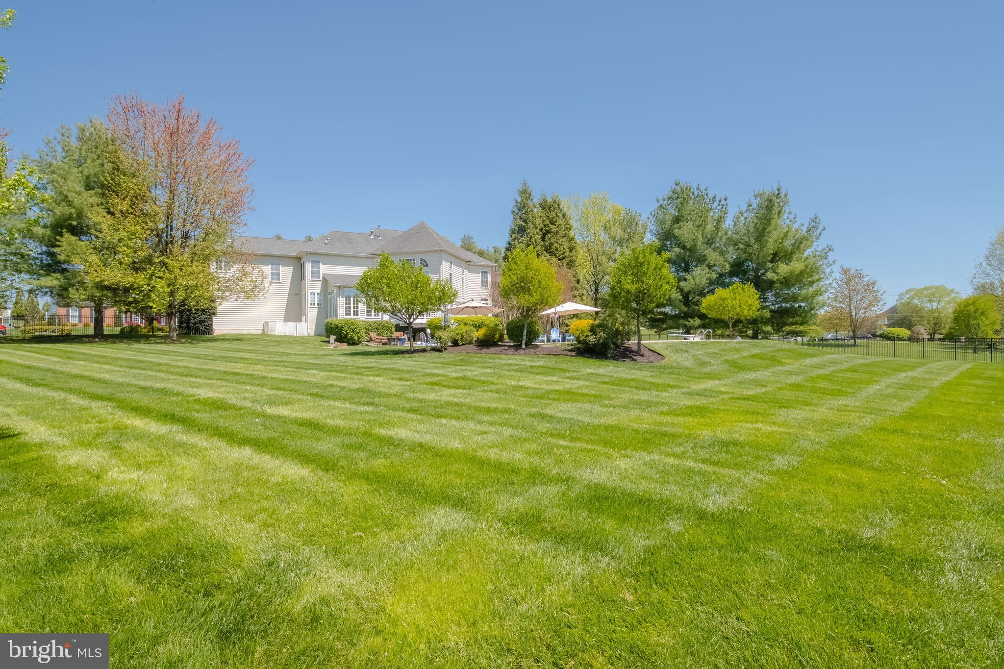 WILLOW CHASE - Residential