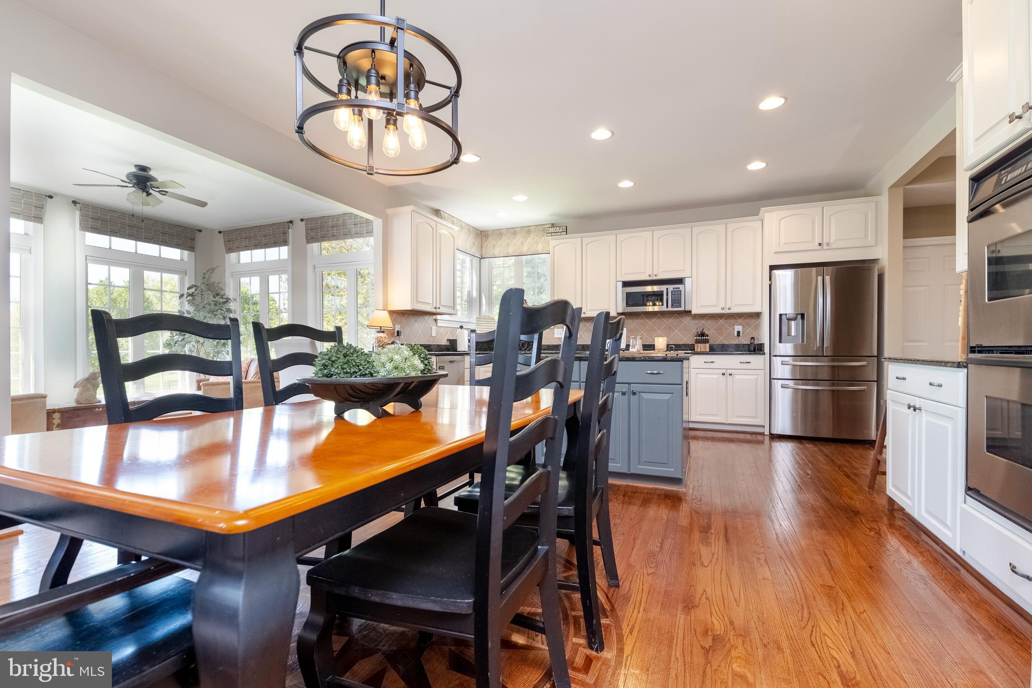 WILLOW CHASE - Residential