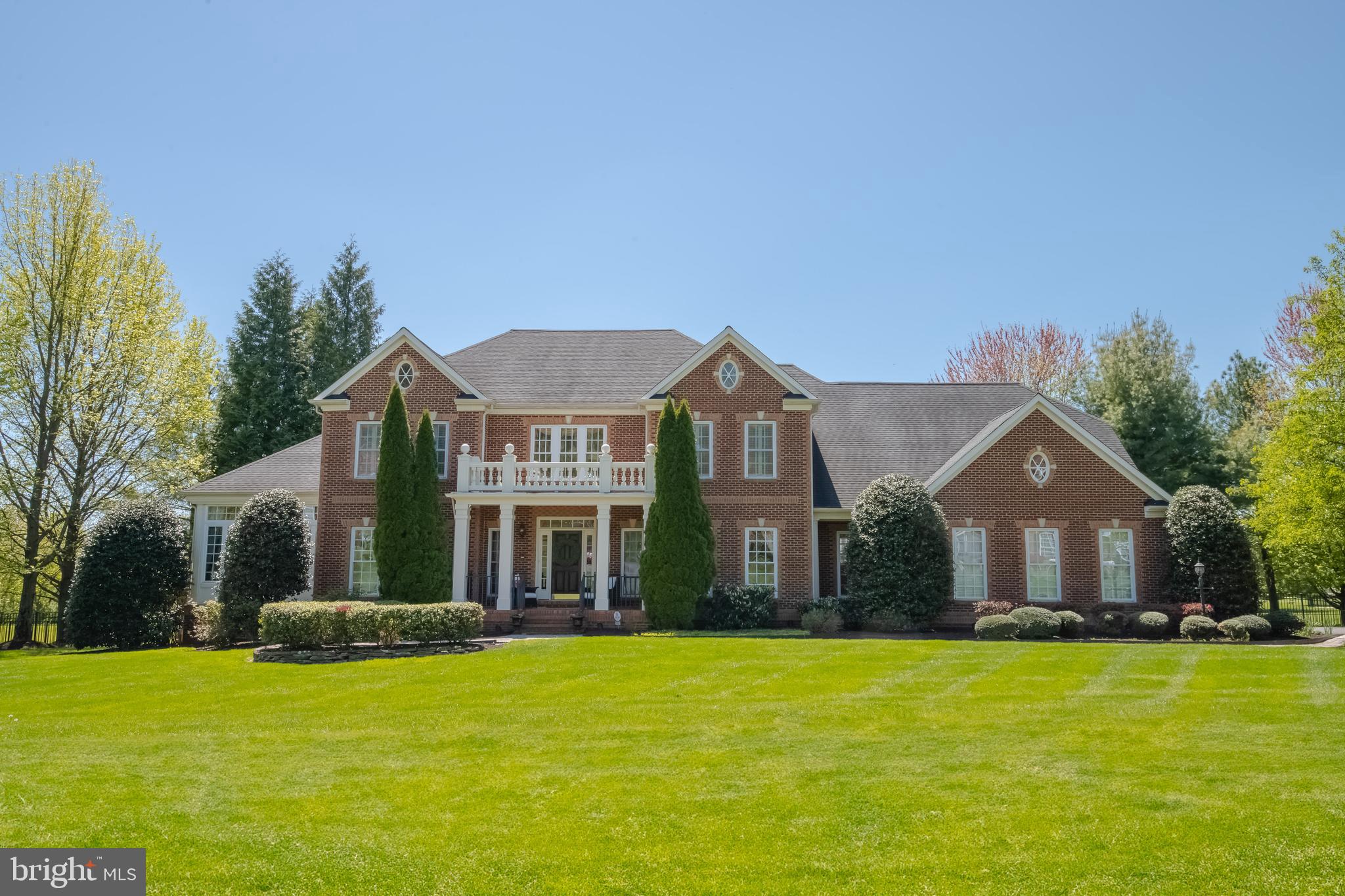 WILLOW CHASE - Residential