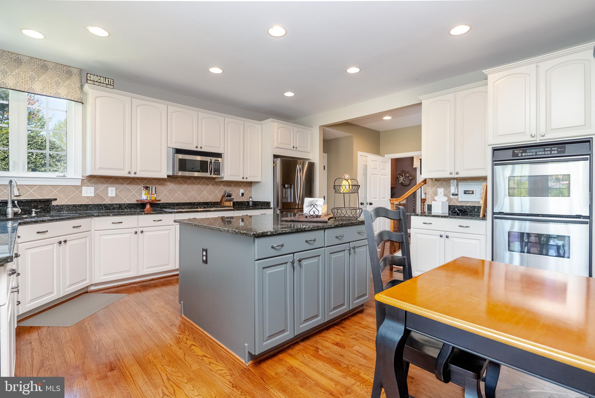 WILLOW CHASE - Residential