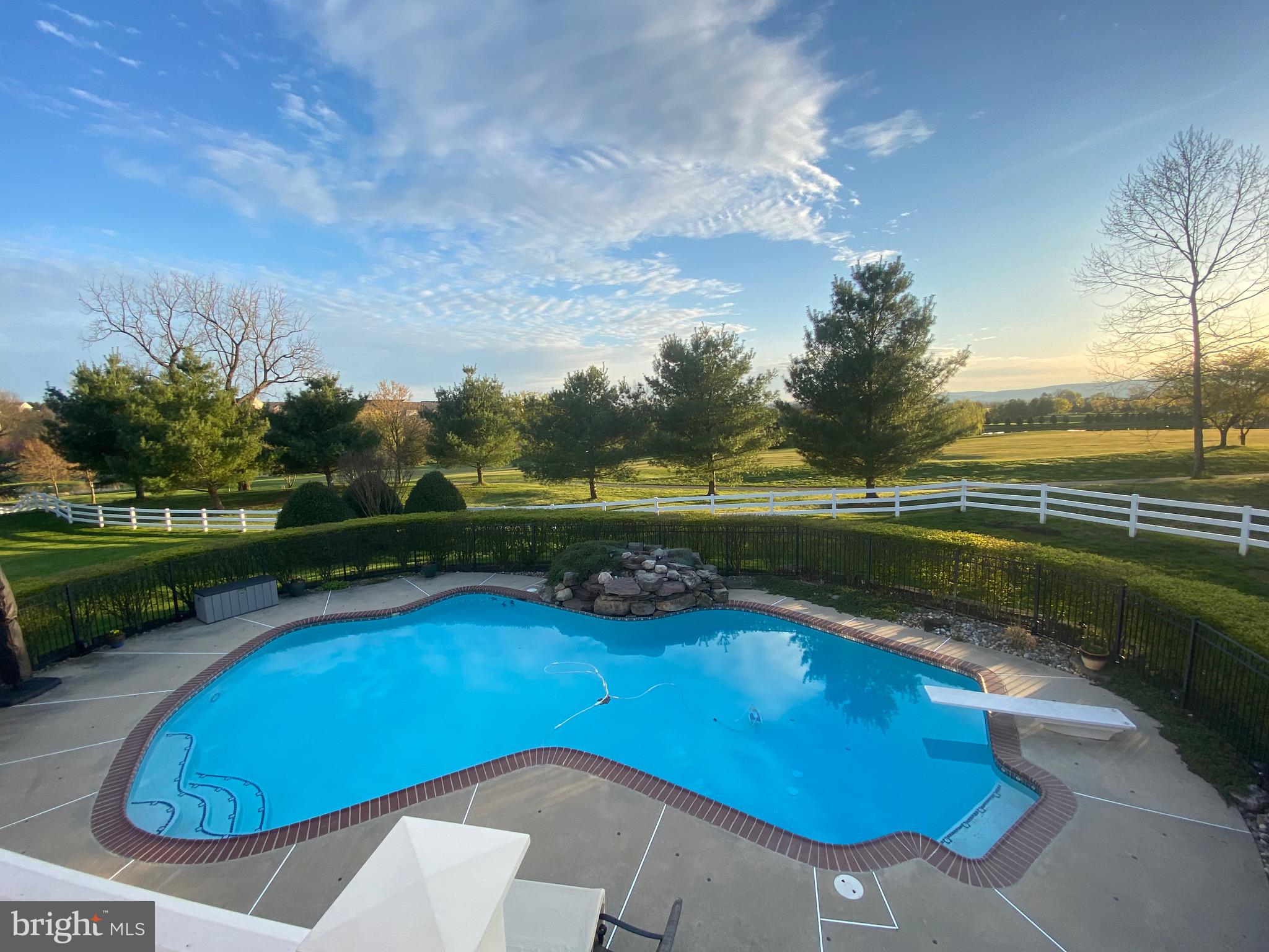 GLENBROOK - Residential