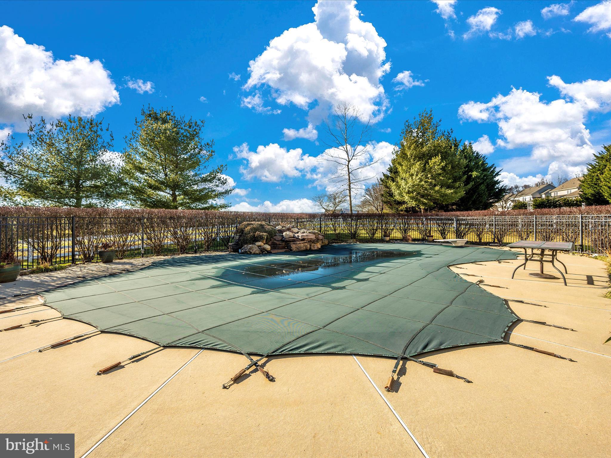 GLENBROOK - Residential