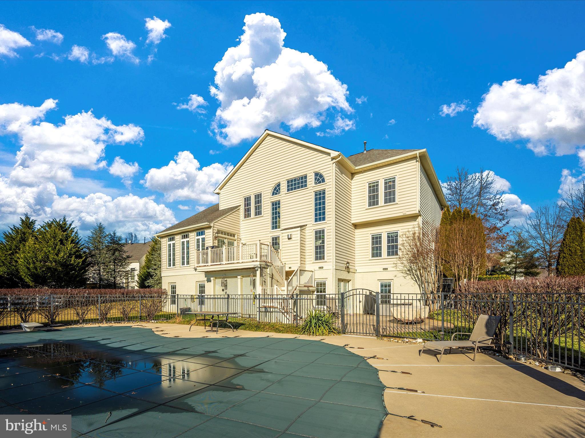 GLENBROOK - Residential