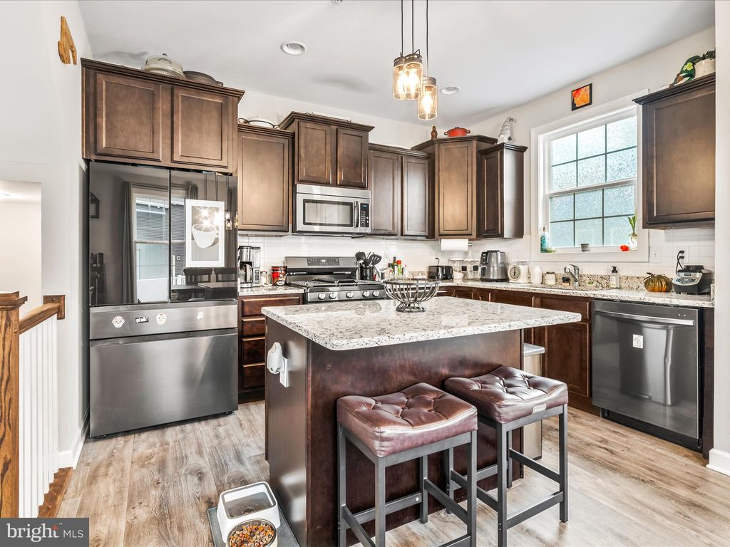 Photo of 208 Overlook Drive, HANOVER, PA 17331 (MLS # PAYK2088016)
