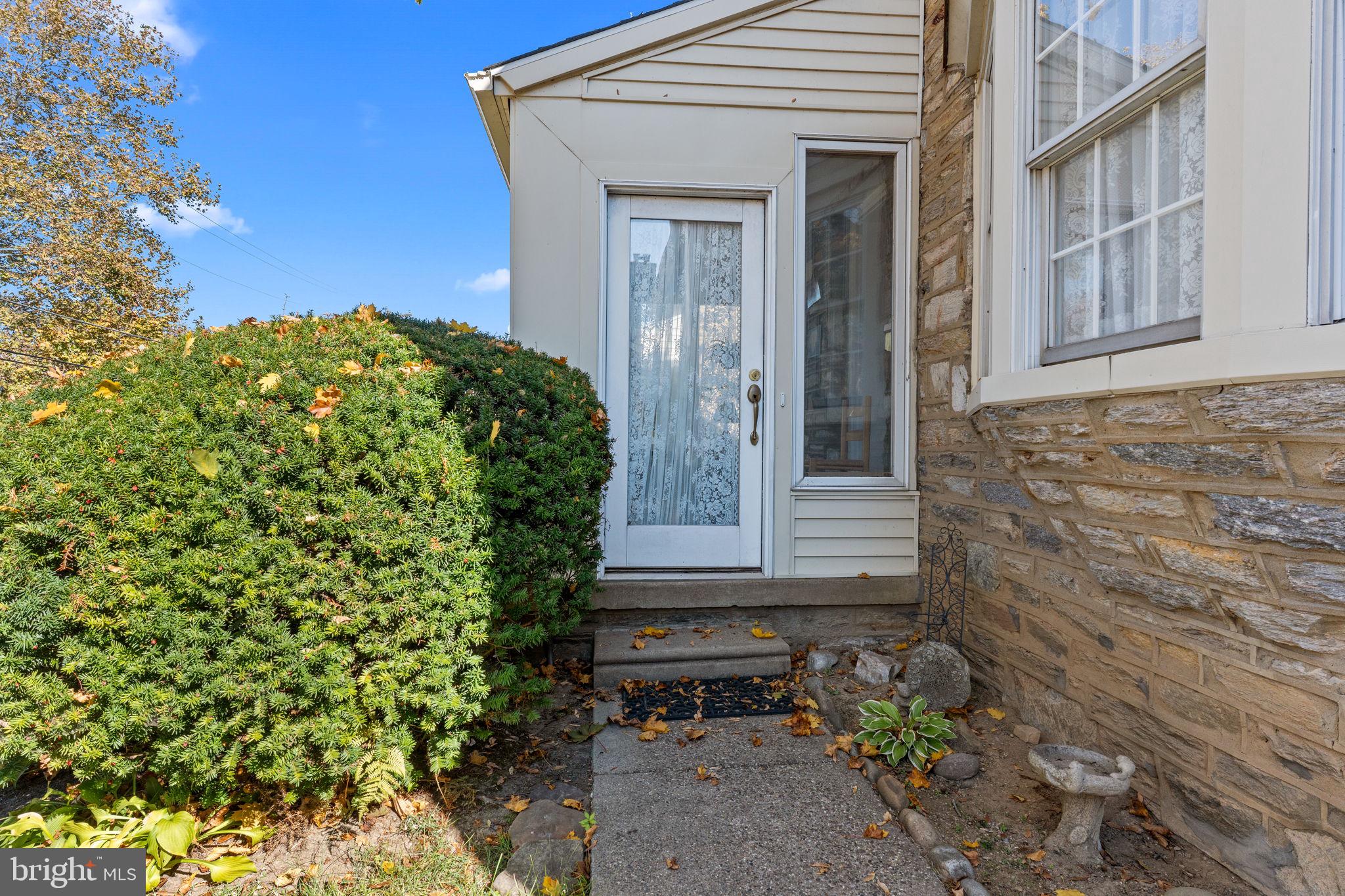JENKINTOWN - Residential