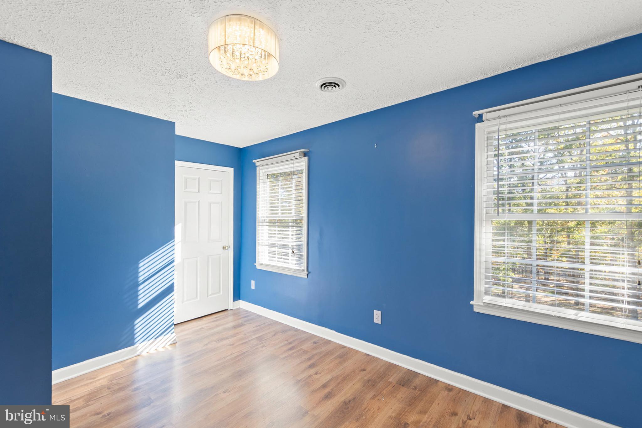 NONE UNRESTRICTED - Residential