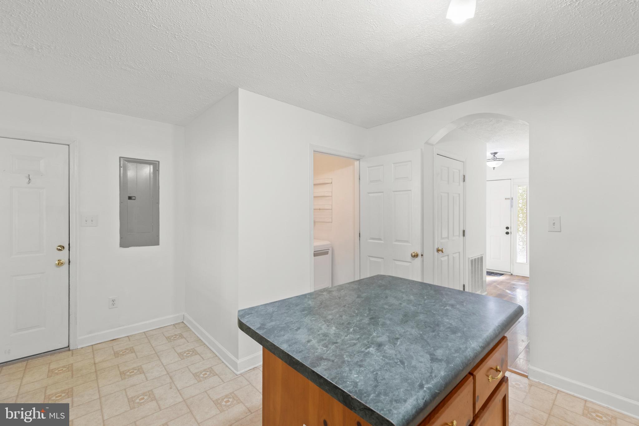 NONE UNRESTRICTED - Residential