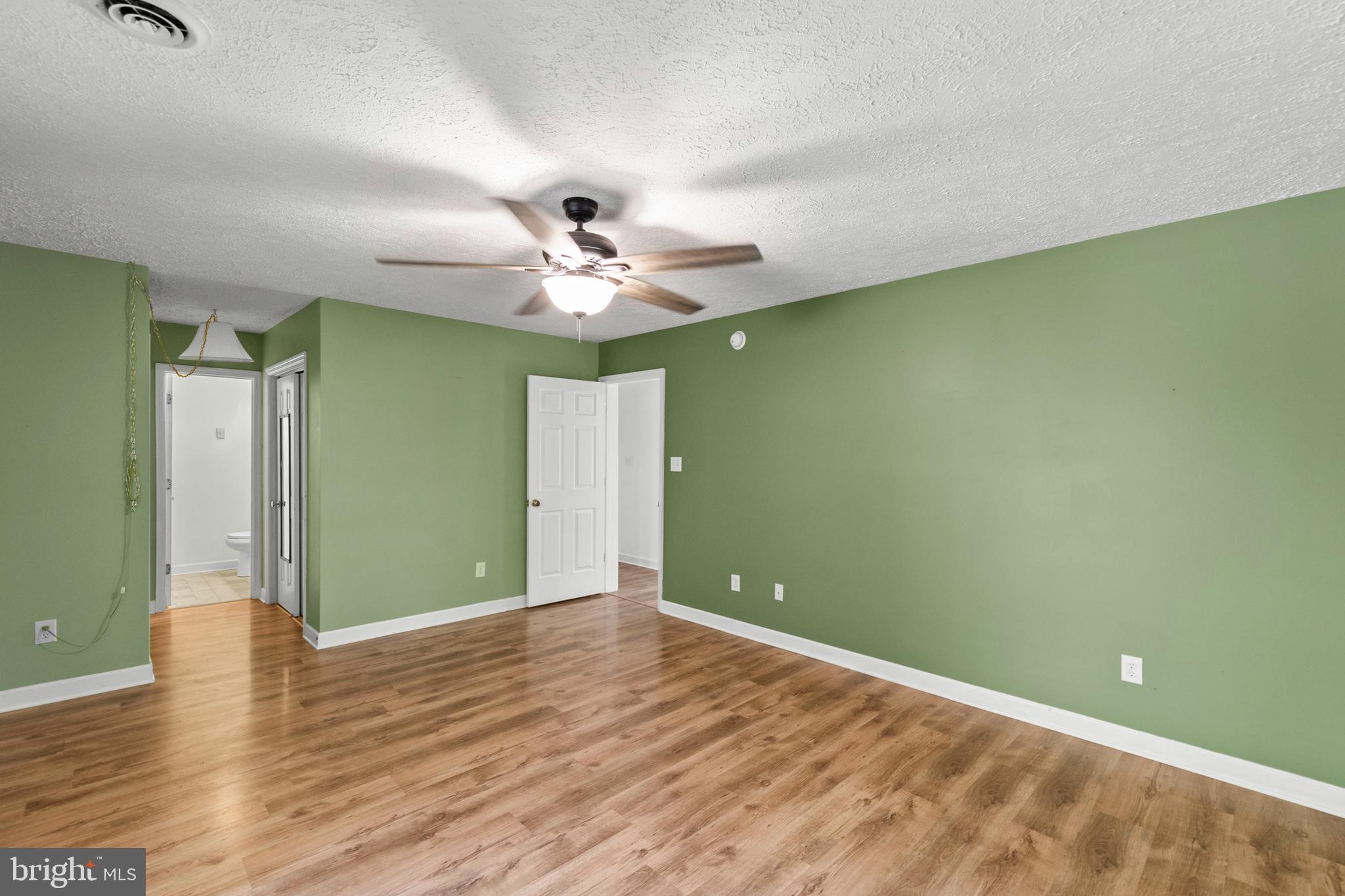 NONE UNRESTRICTED - Residential