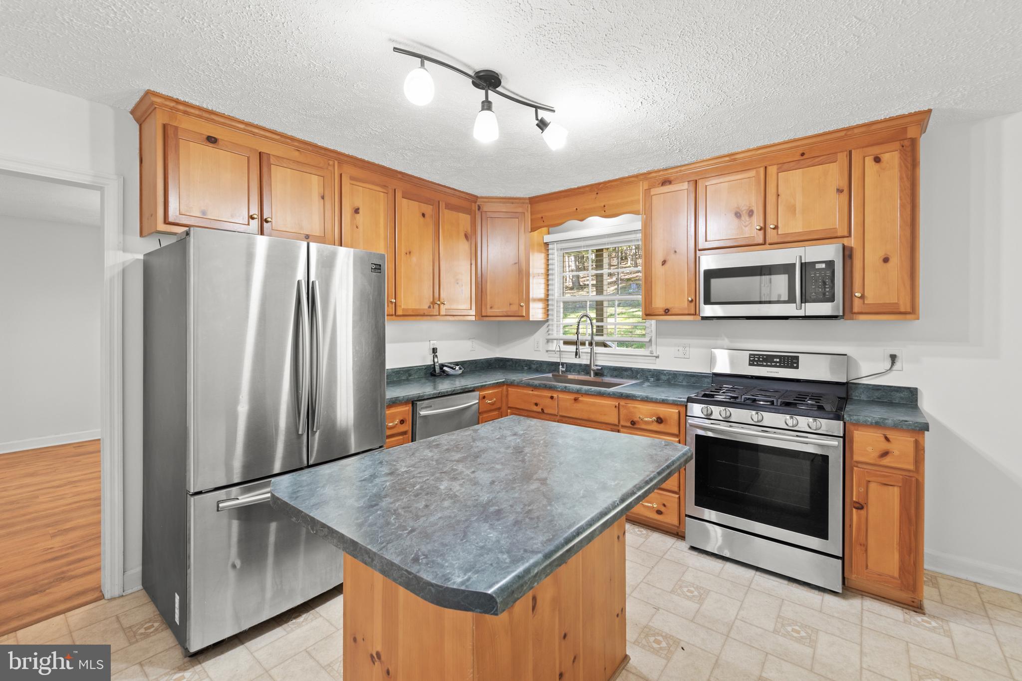 NONE UNRESTRICTED - Residential