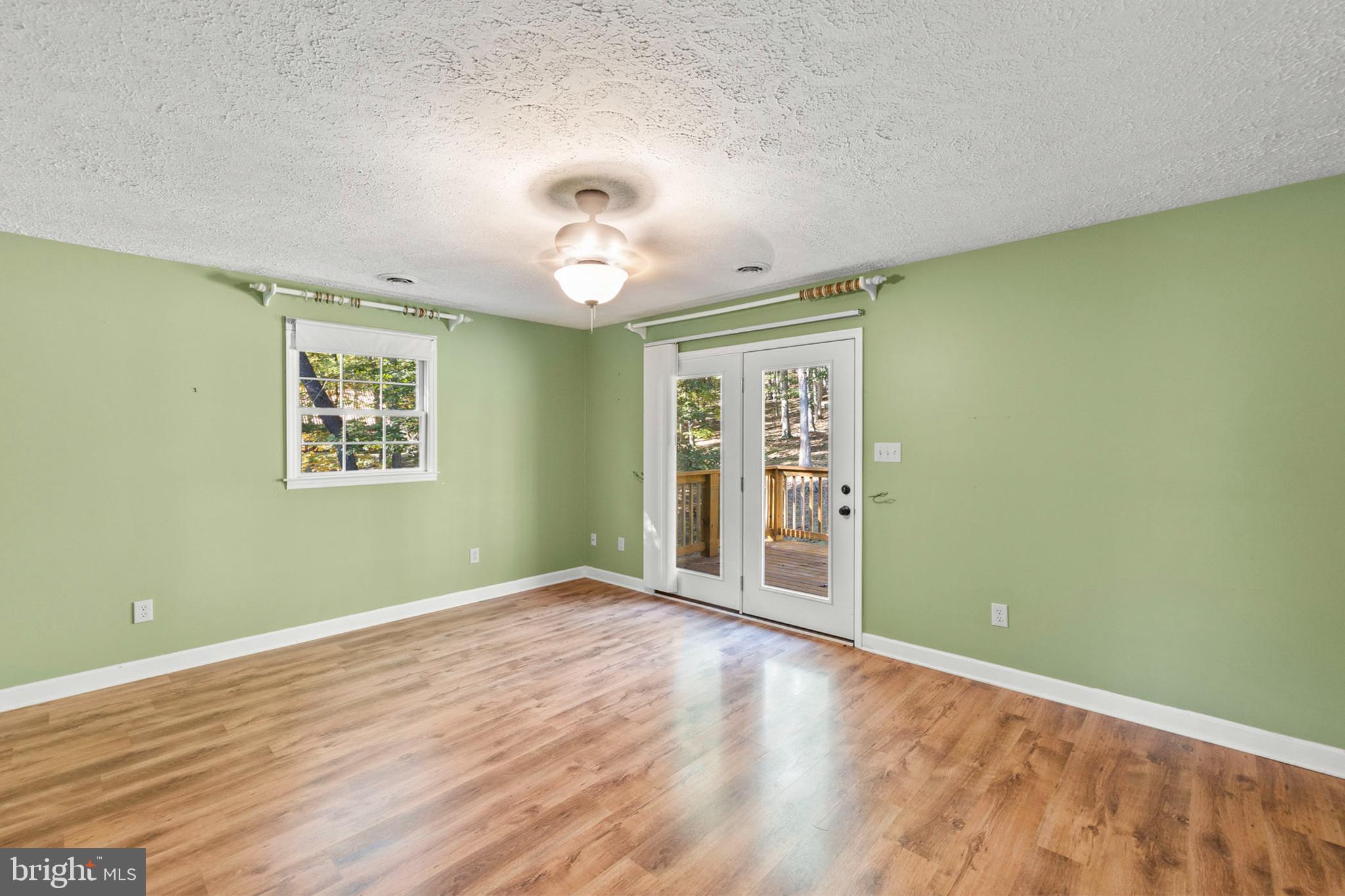 NONE UNRESTRICTED - Residential