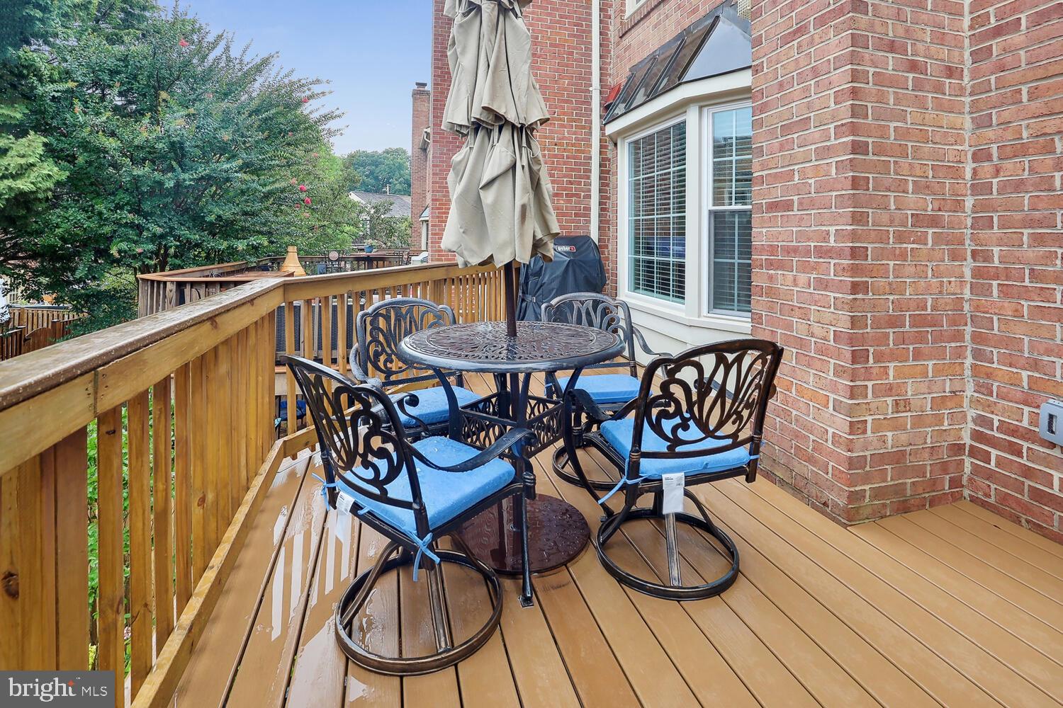 IDYLWOOD STATION - Residential Lease