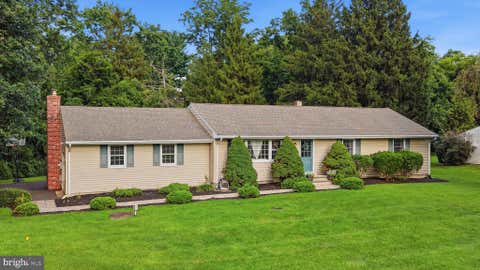 Homes For Sale - 7 Morningside Drive<br/> PENNINGTON, NJ 08534