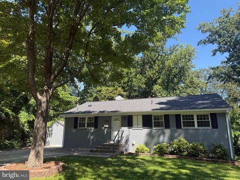 5206 EASTON DRIVE SPRINGFIELD VA 22151