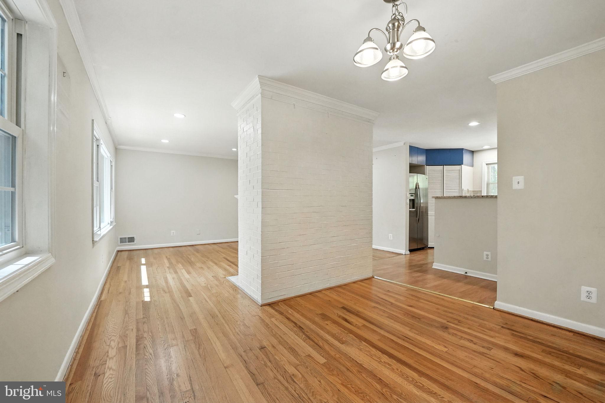 NORTH SPRINGFIELD - Residential