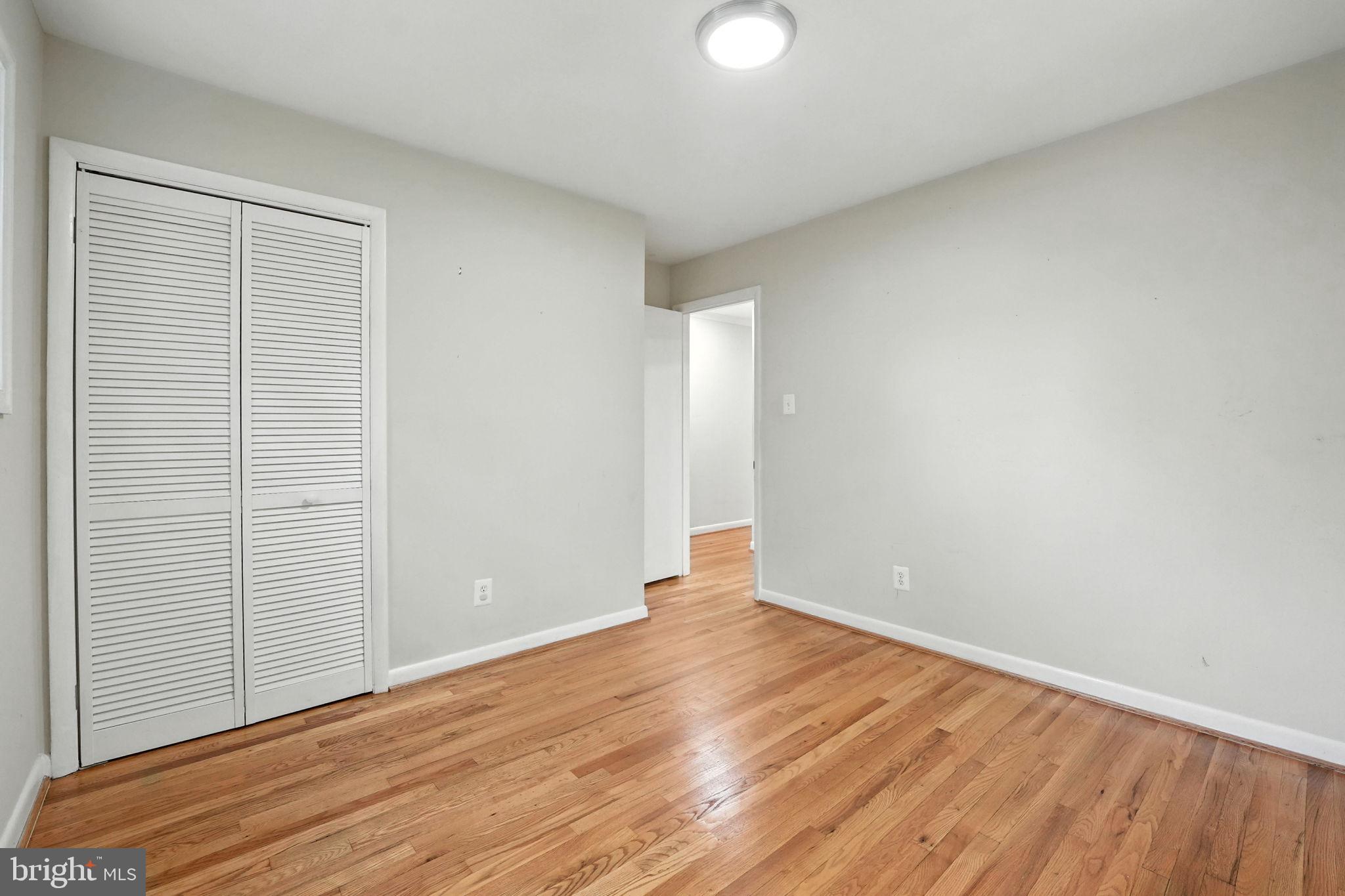 NORTH SPRINGFIELD - Residential