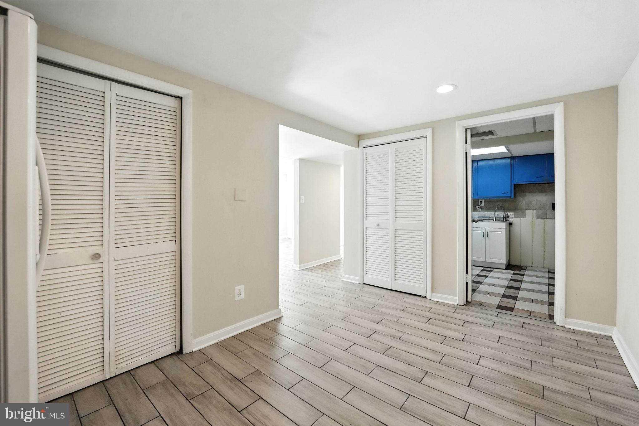 NORTH SPRINGFIELD - Residential