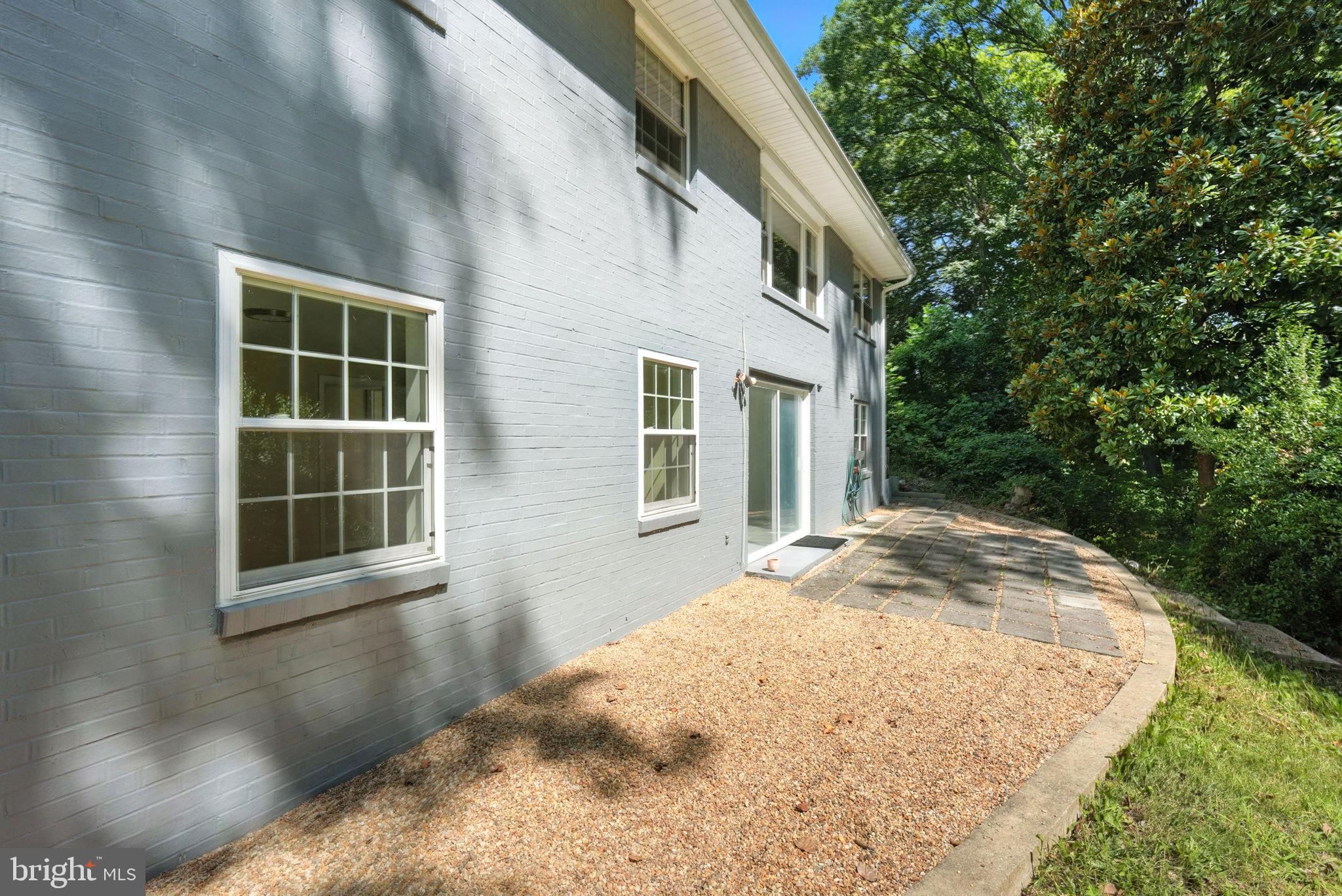 NORTH SPRINGFIELD - Residential