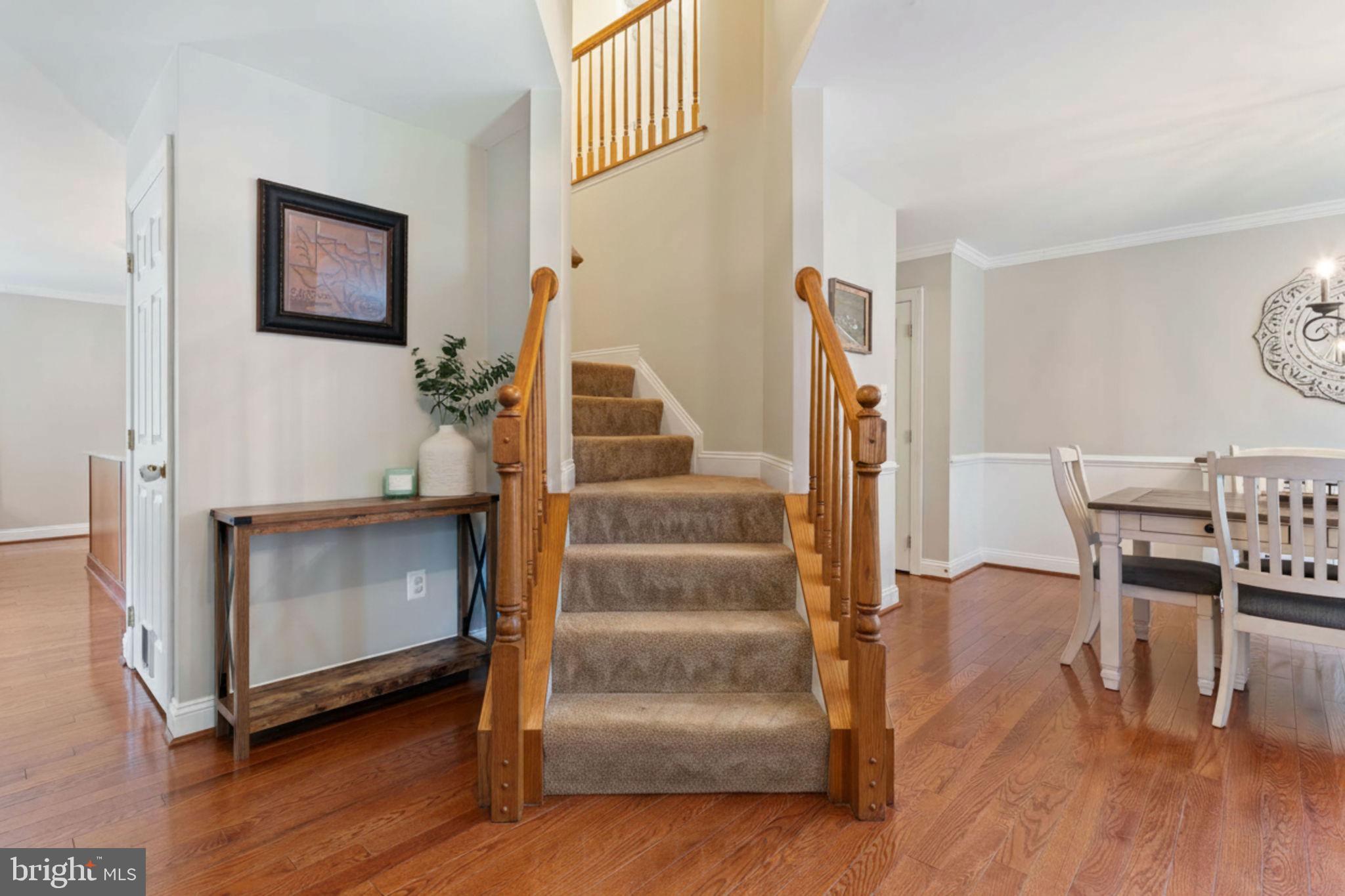 1054 KINGS CREEK
