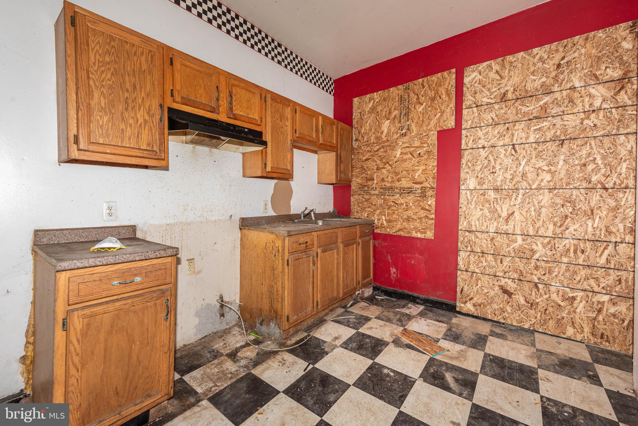 EDMONDSON VIILLAGE - Residential