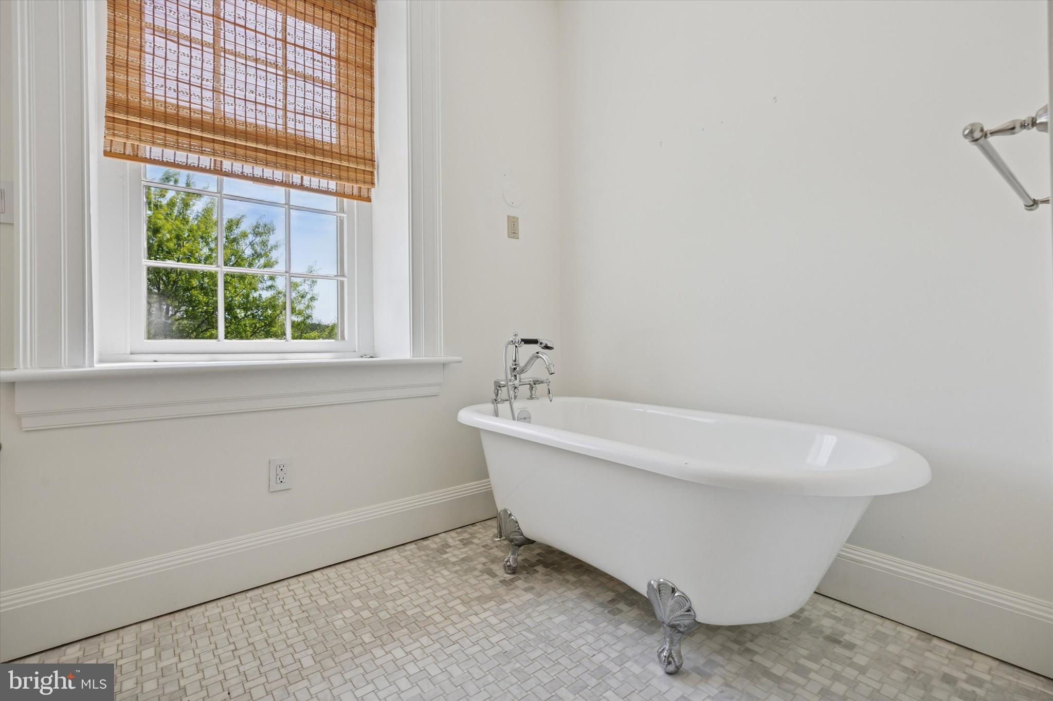 BRANDYWINE RIVER E - Residential