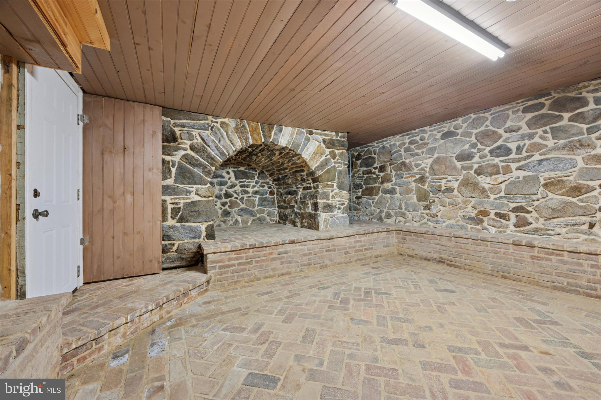 BRANDYWINE RIVER E - Residential
