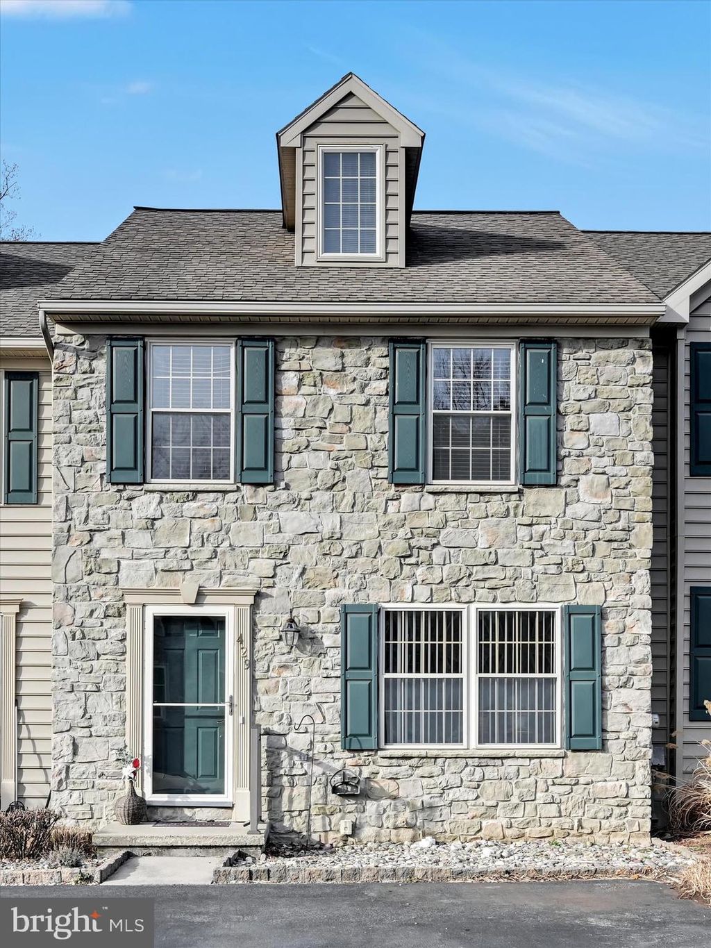 Photo of 429 Indian Rock Circle, ELIZABETHTOWN, PA 17022 (MLS # PALA2081692)