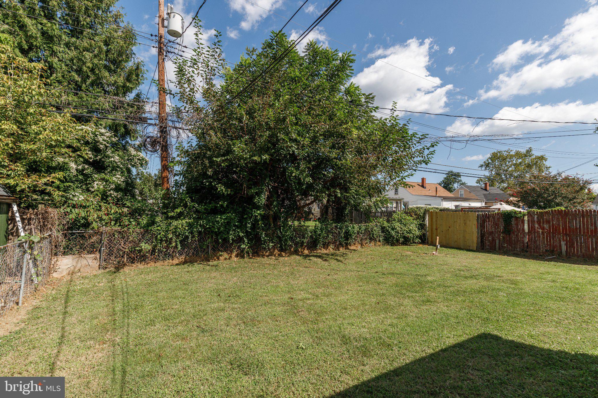8220 CORNWALL ROAD