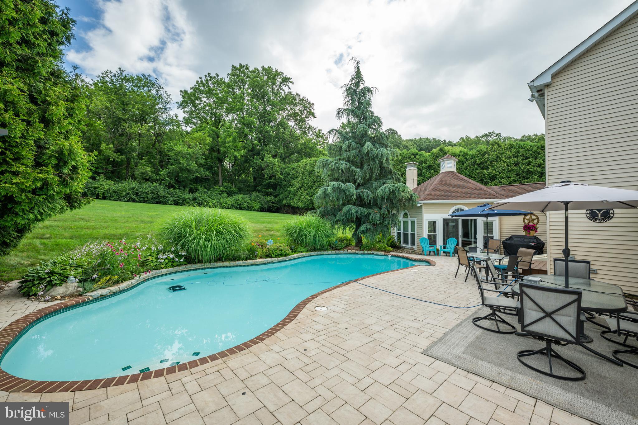 SUN VALLEY ESTATES - Residential