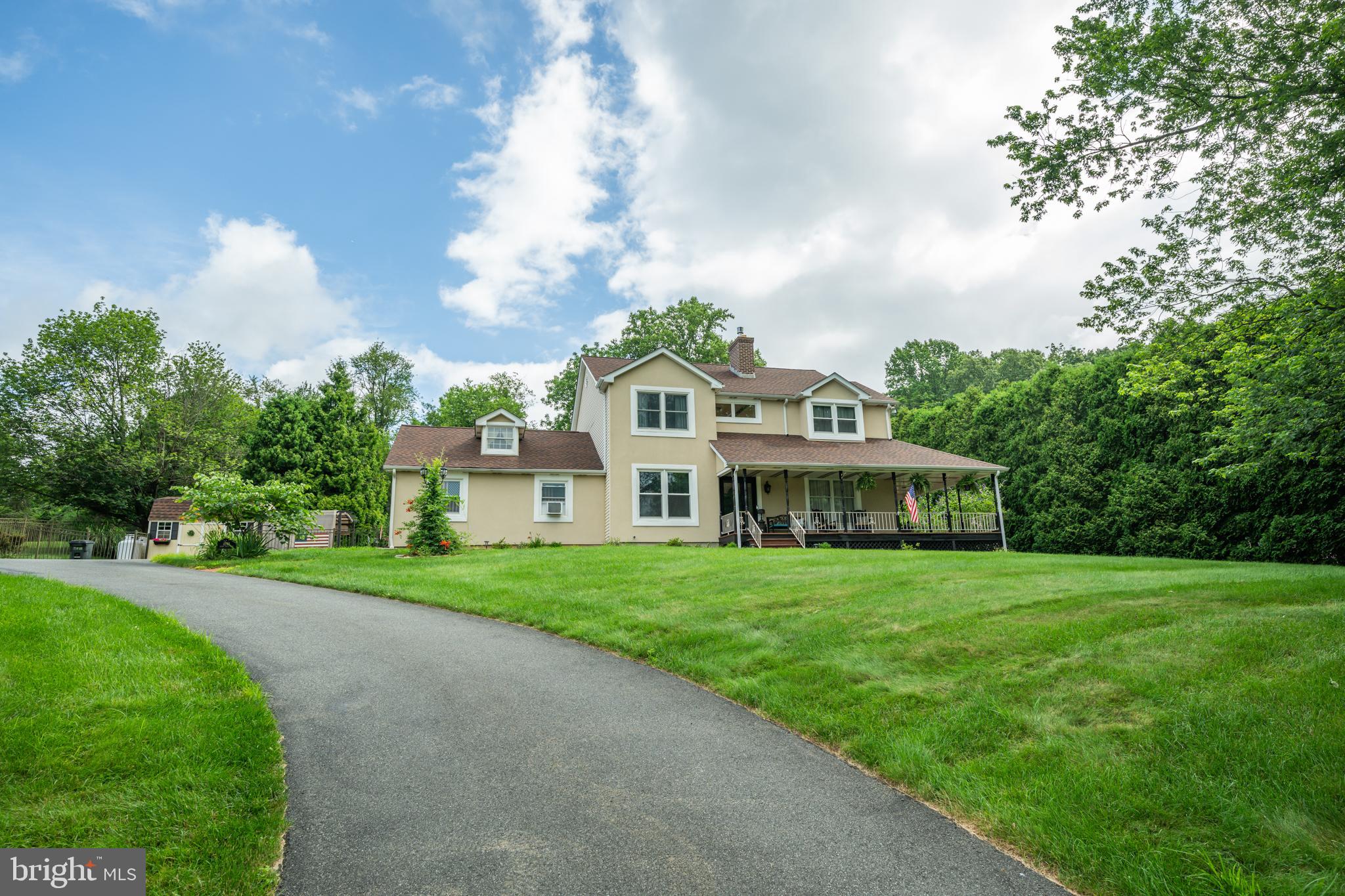 SUN VALLEY ESTATES - Residential