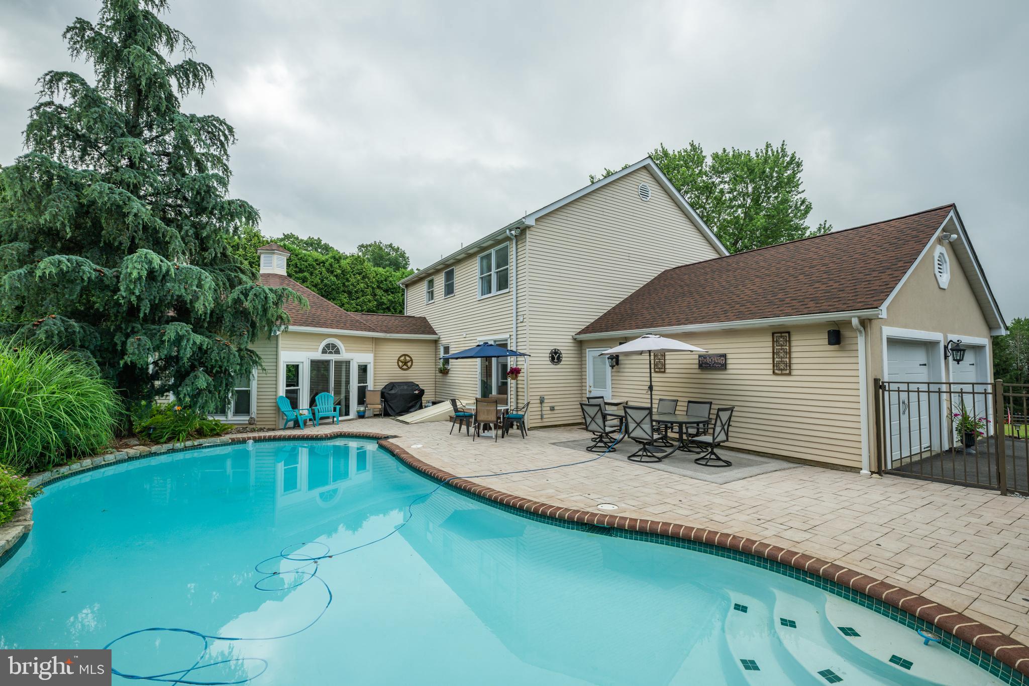 SUN VALLEY ESTATES - Residential