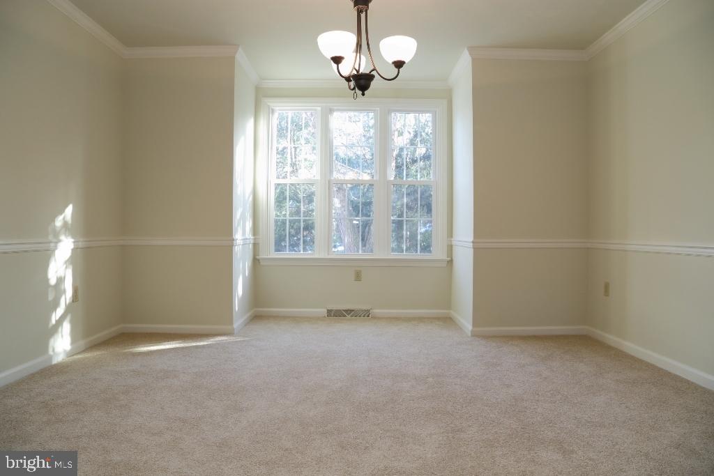 KINGS POINTE - Residential