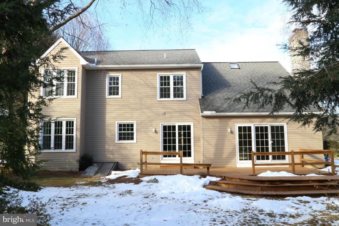 KINGS POINTE - Residential