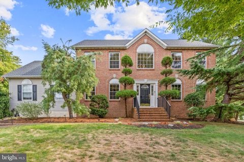 Photo of 3 Sara Drive, ROBBINSVILLE, NJ 08691 (MLS # NJME2067126)