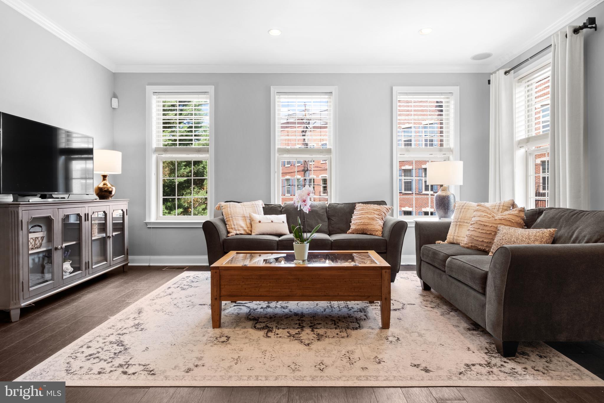 NAVAL SQUARE - Residential