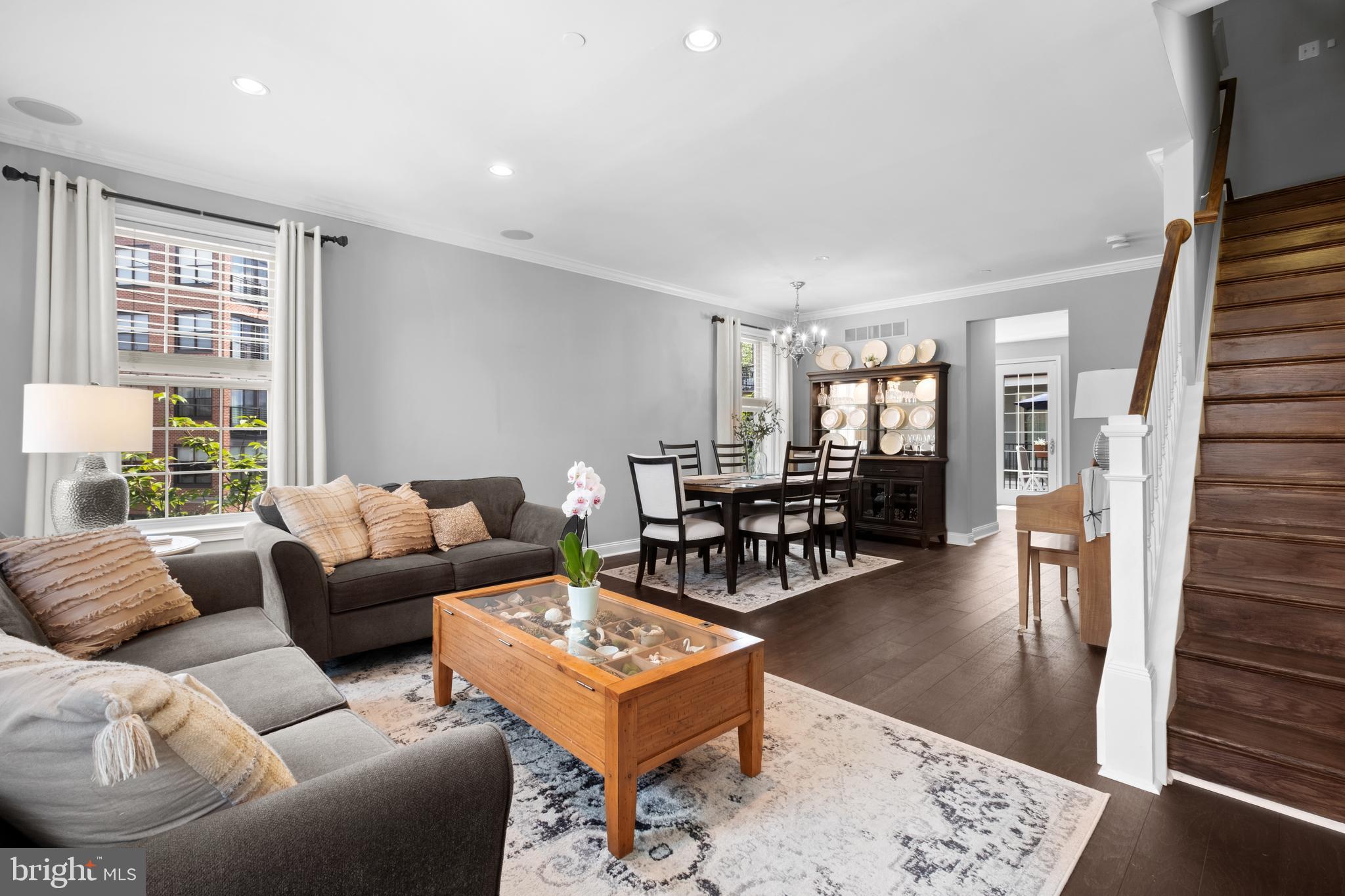 NAVAL SQUARE - Residential