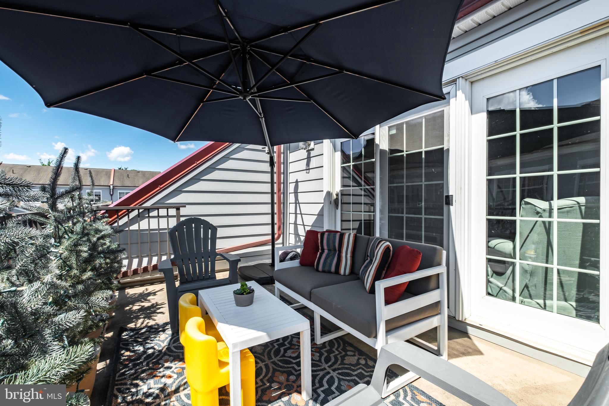 NAVAL SQUARE - Residential