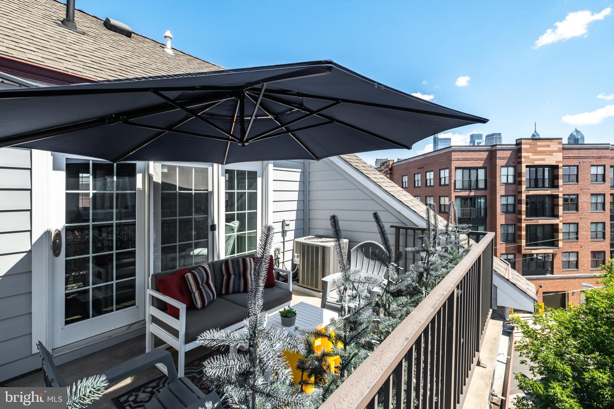 NAVAL SQUARE - Residential