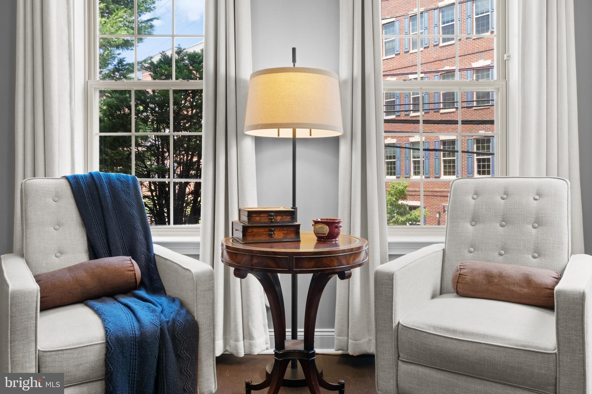 NAVAL SQUARE - Residential