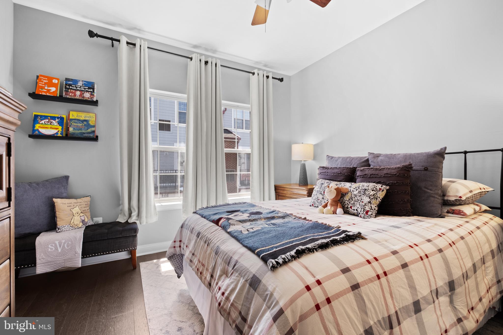 NAVAL SQUARE - Residential