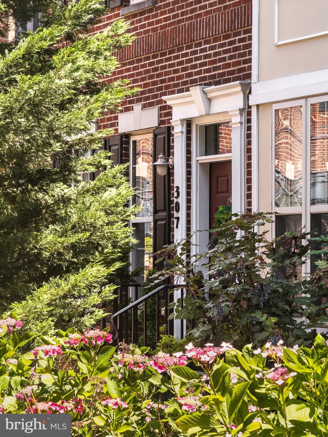 NAVAL SQUARE - Residential