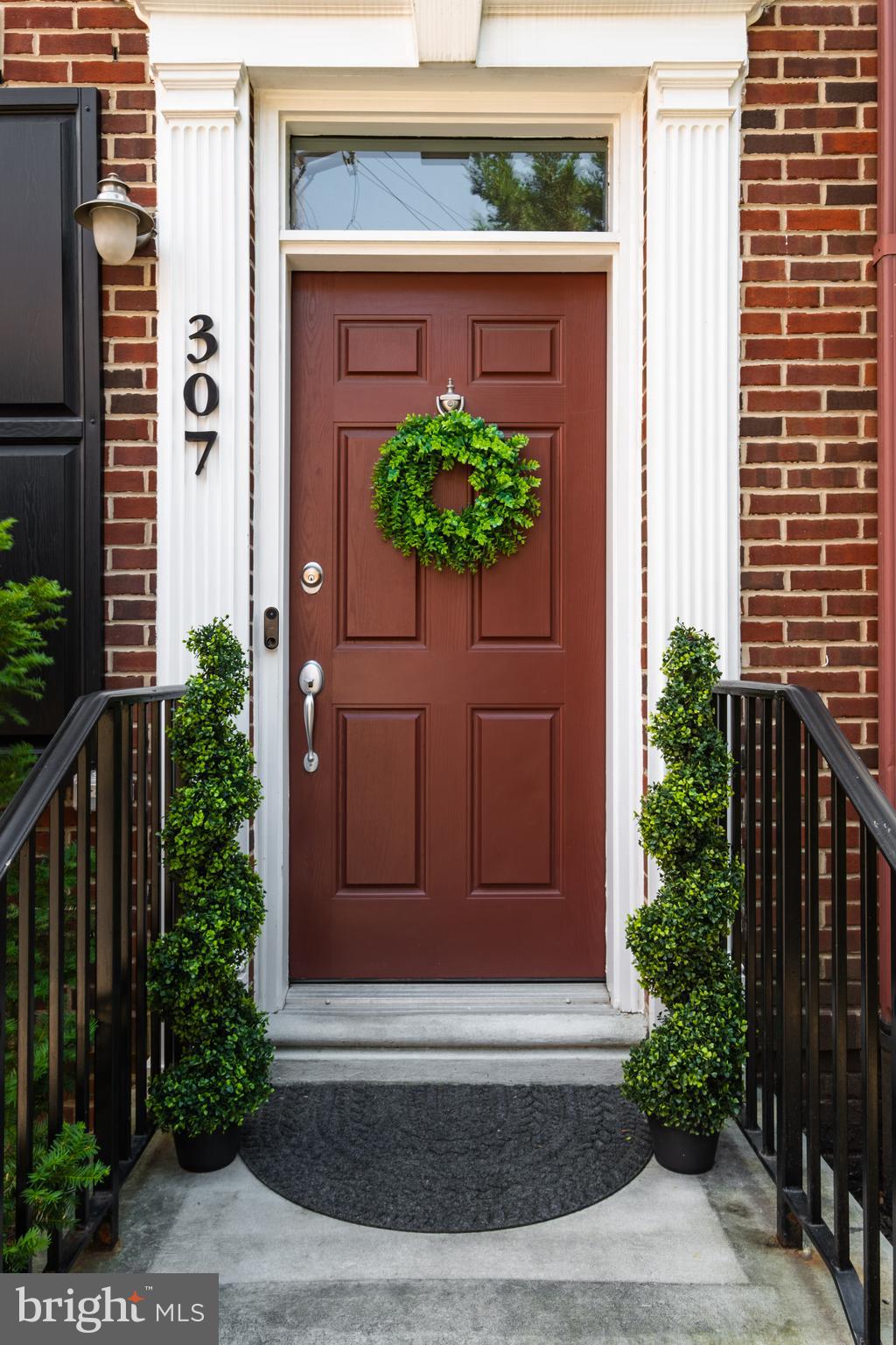 NAVAL SQUARE - Residential