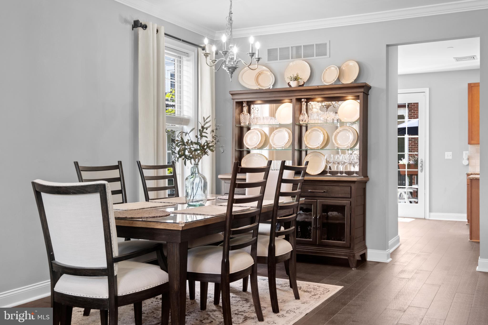 NAVAL SQUARE - Residential