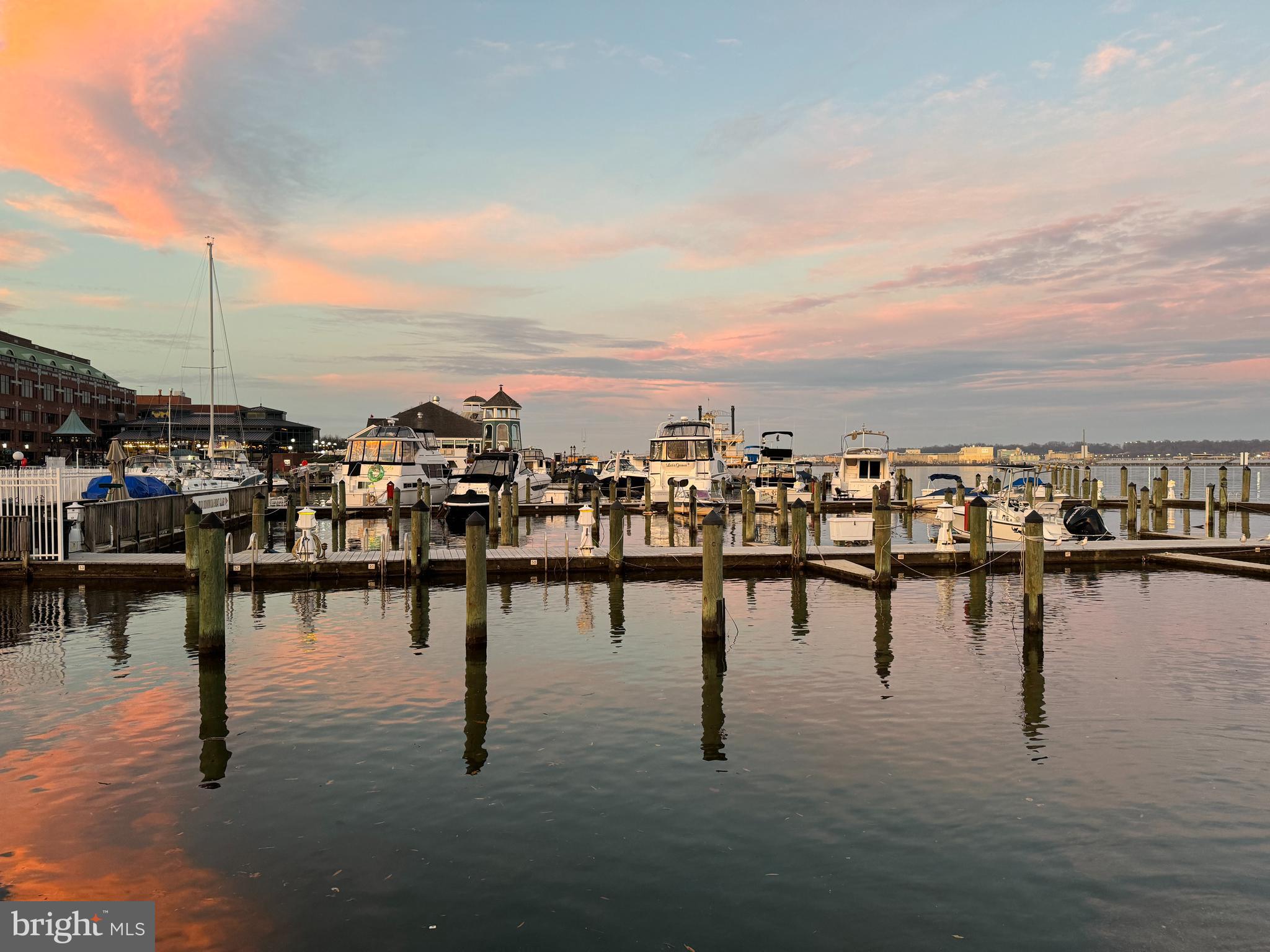 PRESCOTT CONDOMINIUMS - Residential Lease