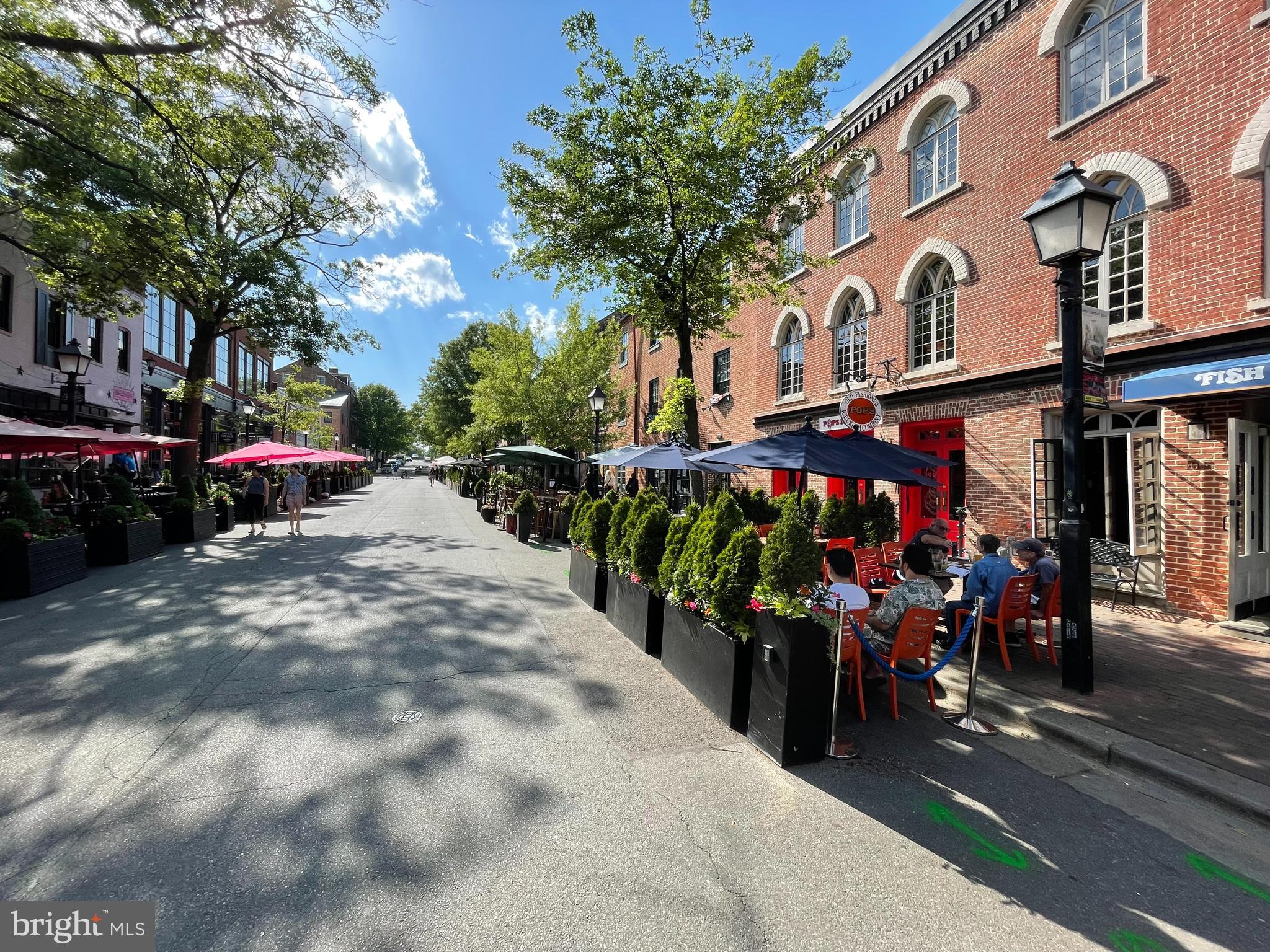 PRESCOTT CONDOMINIUMS - Residential Lease