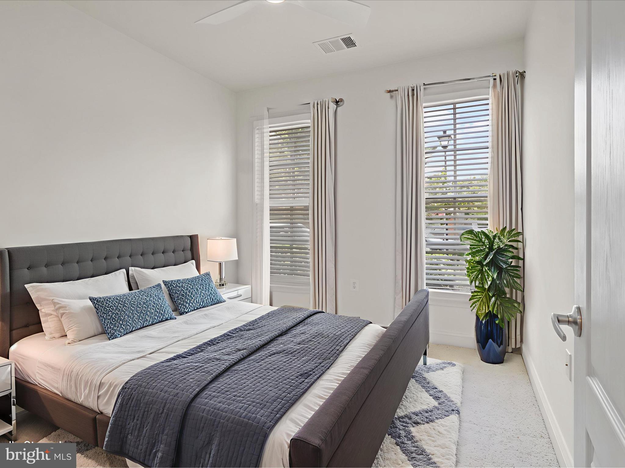 PRESCOTT CONDOMINIUMS - Residential Lease