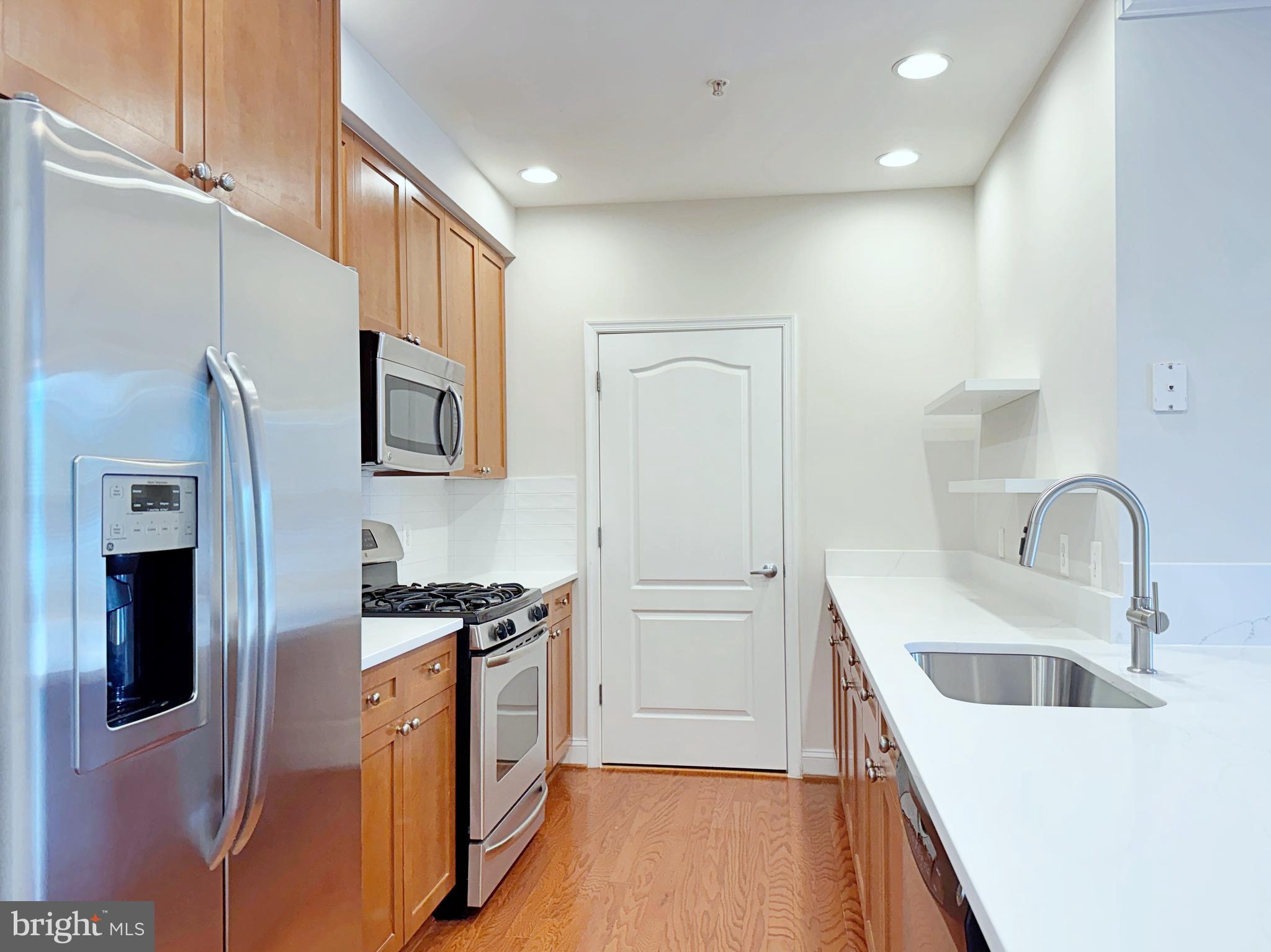 PRESCOTT CONDOMINIUMS - Residential Lease