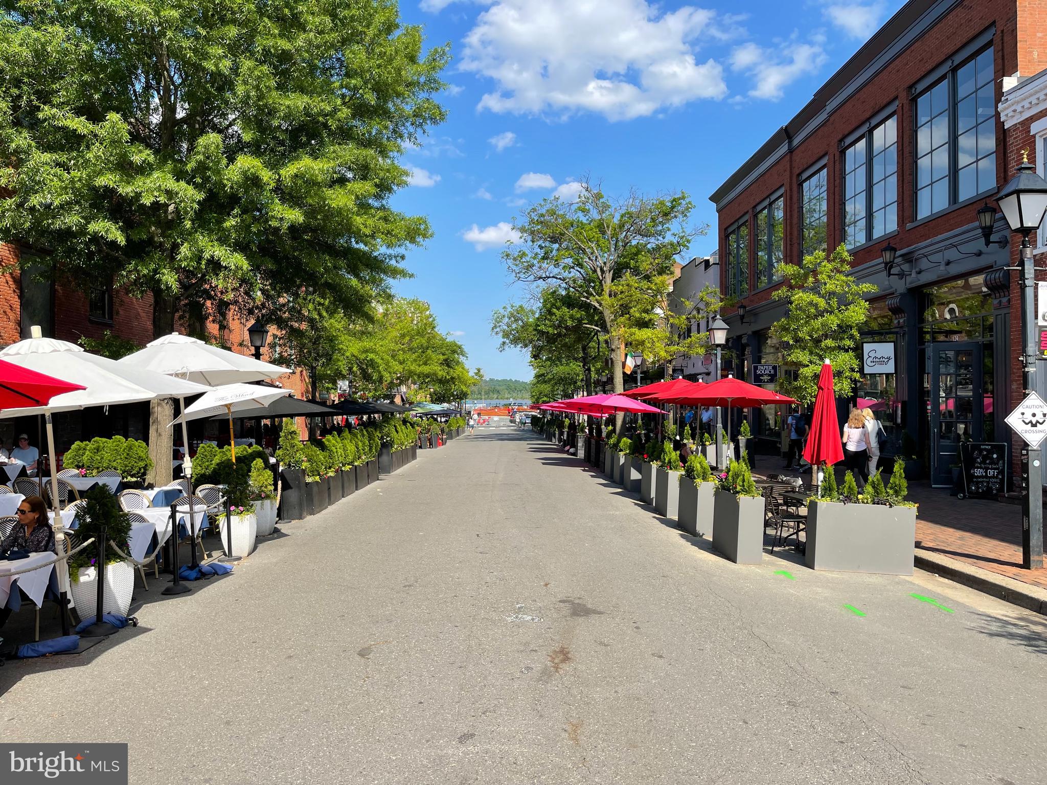 PRESCOTT CONDOMINIUMS - Residential Lease